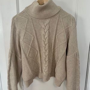 Vetta Capsule Cable Knit Sweater